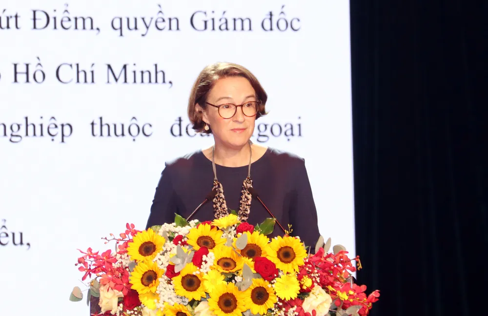 Tổng lãnh sự Đức tại TPHCM Andrea Maria Sühl phát biểu tại buổi lễ. Ảnh: XUÂN KHU 1000006086.jpg
