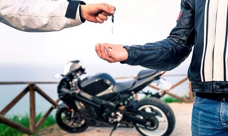 给他人借车，总是不安心。