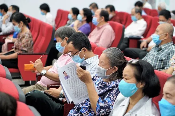 Chủ tịch UBND TPHCM Nguyễn Thành Phong: Công tác phòng chống dịch vẫn là nhiệm vụ hàng đầu của TPHCM ảnh 2 Chủ tịch UBND TPHCM Nguyễn Thành Phong: Công tác phòng chống dịch vẫn là nhiệm vụ hàng đầu của TPHCM ảnh 2