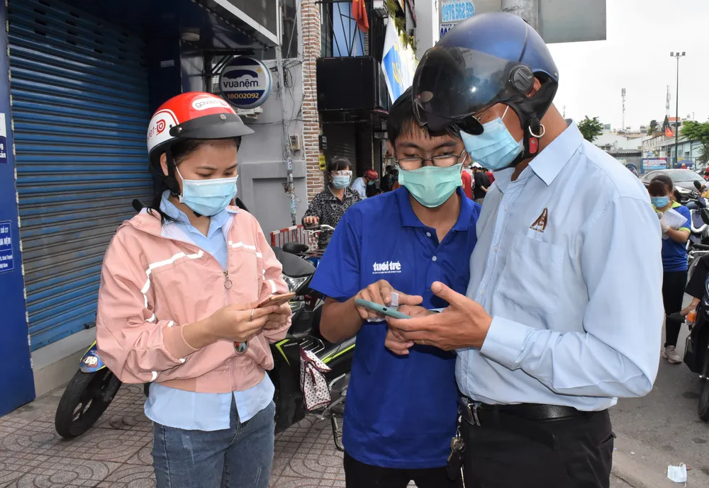 Chủ tịch UBND quận Gò Vấp: “Đã hạn chế thấp nhất lượng người, phương tiện ra vào quận“ ảnh 1 Chủ tịch UBND quận Gò Vấp: “Đã hạn chế thấp nhất lượng người, phương tiện ra vào quận“ ảnh 1