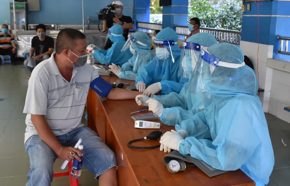 Tập trung chăm sóc, cứu chữa cho bệnh nhân mắc Covid-19 nặng ảnh 2