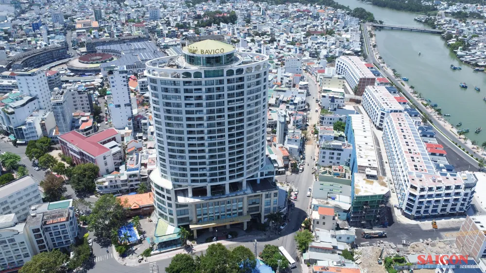 Dự án khách sạn Bạch Việt (Bavico), phường Nha Trang. Ảnh: HIẾU GIANG dasua-0021.jpg