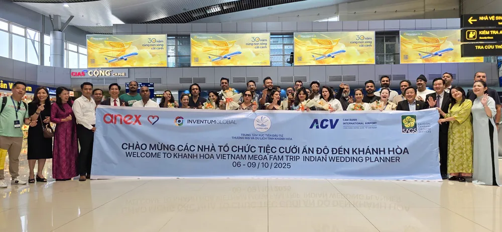 Đoàn famtrip lễ cưới của Ấn Độ đến khảo sát du lịch cưới tại Khánh Hòa. Ảnh: THẢO PHÁT dasua-.jpg