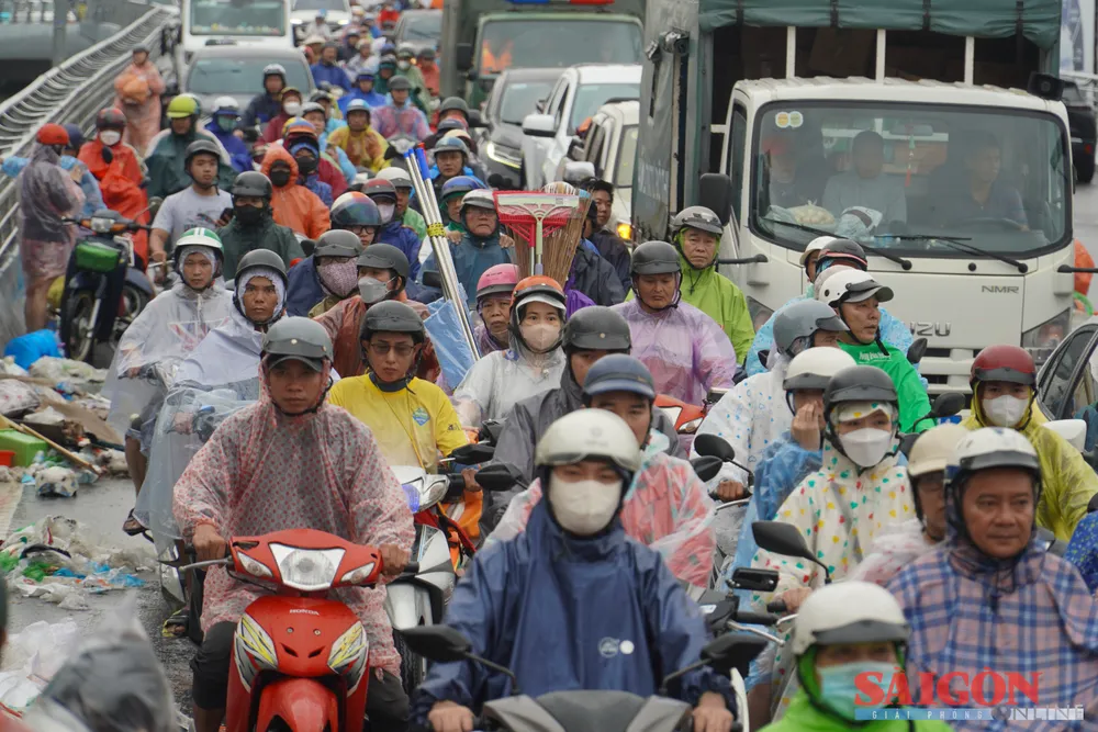 খান হোয়ায়ায় বন্যার্তরা ঘরে ফিরতে শুরু করেছেন dasua-03617.jpg