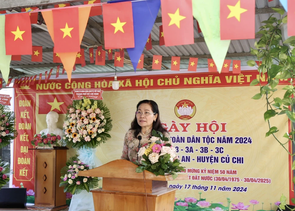 Chủ tịch HĐND TPHCM Nguyễn Thị Lệ phát biểu tại ngày hội. Ảnh: DŨNG PHƯƠNG z6040621716532_710b99714dbfa2d858be58a1f4782f96.jpg