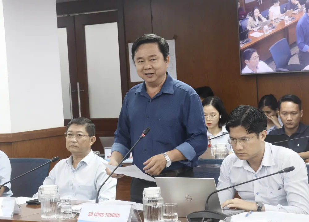 Ông Nguyễn Lê Tân thông tin tại họp báo z6698136576371_60263cad9a9ec2eb229df57f639bcfe8.jpg