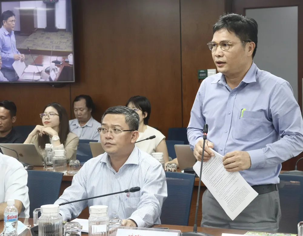 Ông Phạm Quang Hợi trao đổi tại họp báo z6698136606548_d8c610caa289f24929fcc4e1dd92c0c3.jpg
