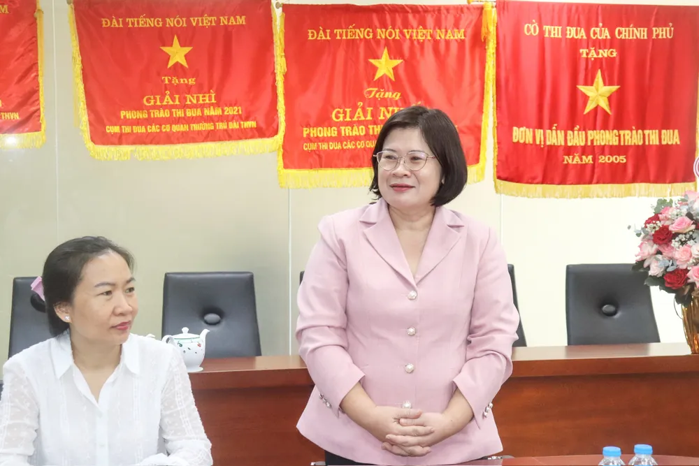 Head of the Organizing Committee of the Ho Chi Minh City Party Committee Van Thi Bach Tuyet sent congratulations on the 100th anniversary of Vietnam Revolutionary Press Day. z6710987924915_3e5142b156ec651f071058e934022369.jpg