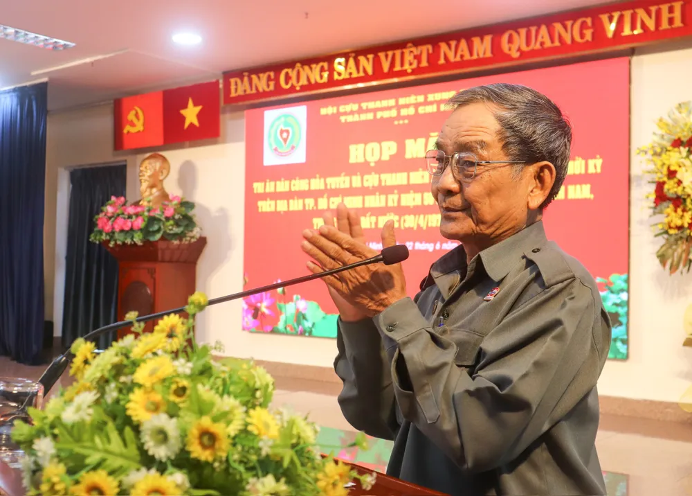 Le président de l'Union de la jeunesse de Hô-Chi-Minh-Ville, Vo Thanh Phong, prend la parole lors du programme z6730202926524_4a48fb048e423dabc4335e1c261cf645.jpg