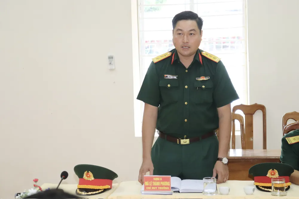 Thượng tá Mã Lê Thành Phương chia sẻ tại buổi gặp gỡ z6809678707186_28848349c12e44789c015474ee5edcc2.jpg