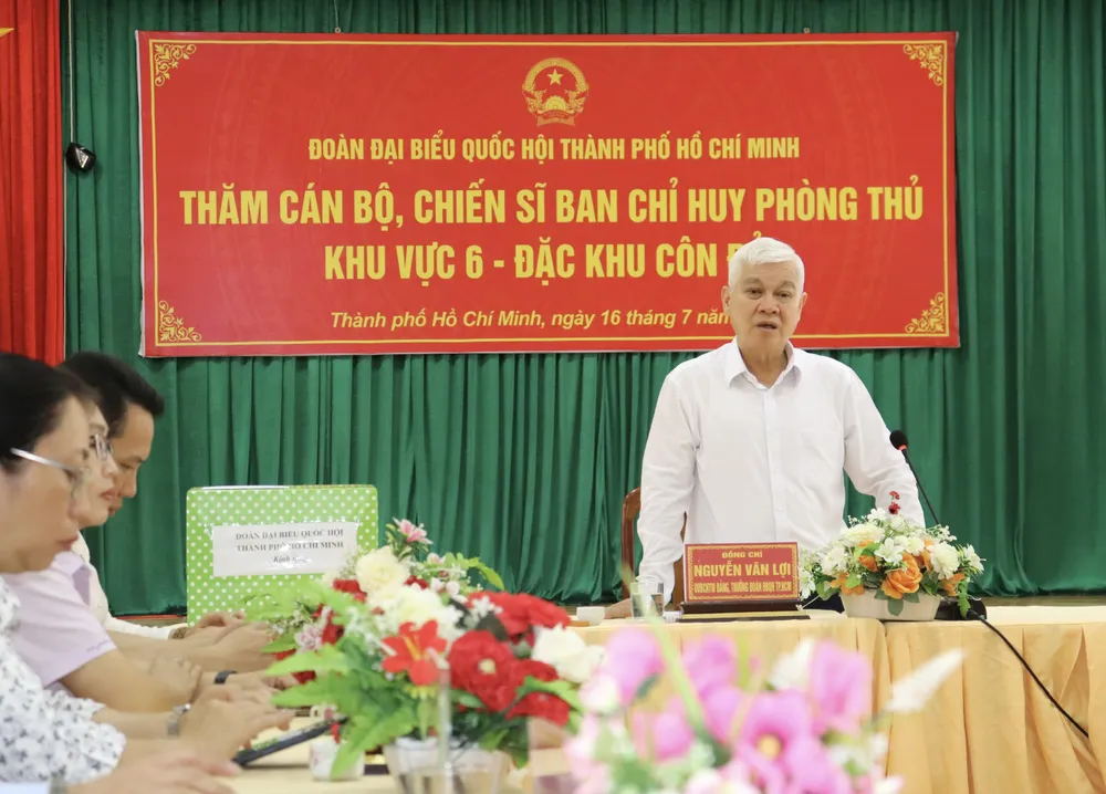 Đồng chí Nguyễn Văn Lợi trao đổi tại buổi gặp gỡ z6809678936951_80c7c0f77855ac16093b77c77605de64.jpg