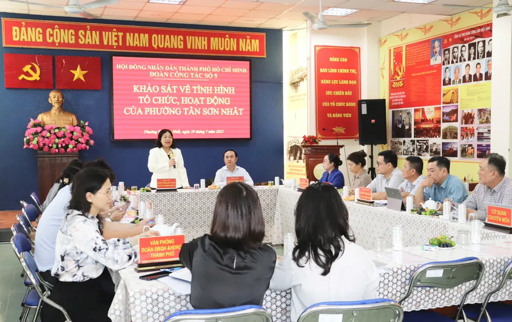 ឈុតការងារ z6852009982730_e98c5fad577cfc3bf488eb258df4aa11.jpg