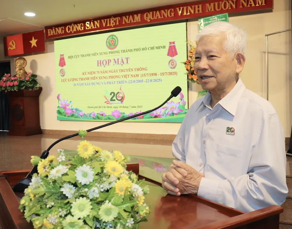 Nguyên Chủ tịch nước Nguyễn Minh Triết chia sẻ tại họp mặt z6855494613544_c6f2355f8cfd73fe4102f902d9314c0e.jpg