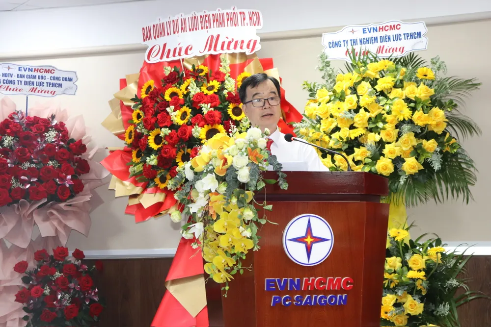 Ông Trần Vũ Quang phát biểu tại lễ công bố thành lập Công ty Điện lực Sài Gòn z6862430509132_3cd371ef04a762095a78b5692c9323e1.jpg
