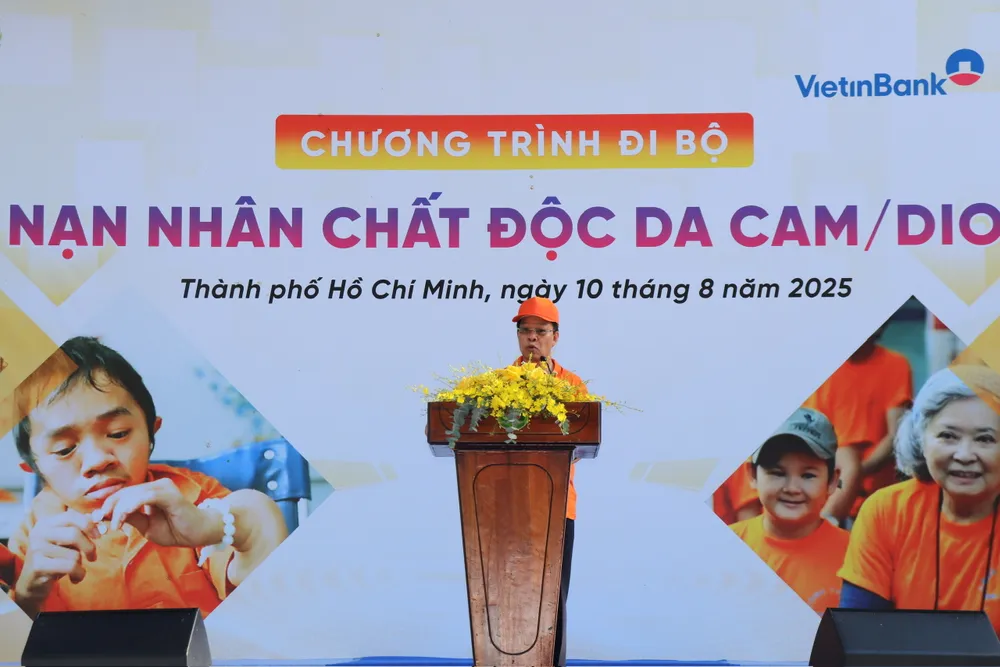 Thiếu tướng, PGS-TS, Thầy thuốc nhân dân Nguyễn Hồng Sơn phát biểu tại chương trình z6891664472976_c2d3ccadab9adacd55e5e569d0ce000b.jpg