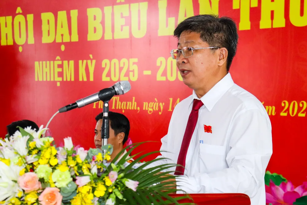 Bí thư Đảng ủy phường Phú Thạnh Võ Công Thành phát biểu tại đại hội z6909039168093_d1c4a640155a3444a0ed03816a6f41fc.jpg