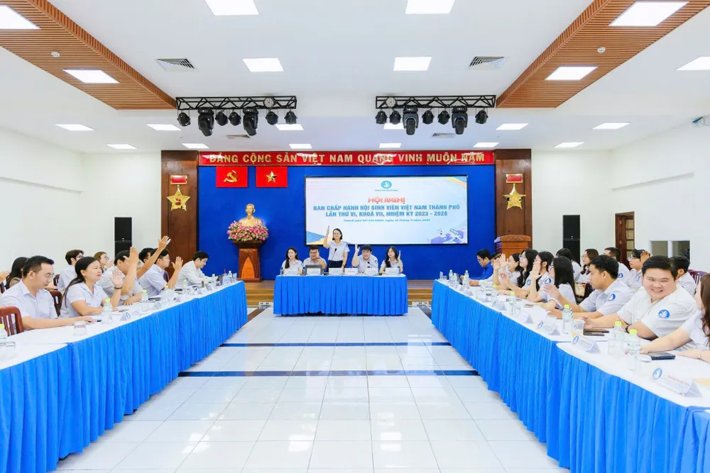Quang cảnh hội nghị 552813642_1108583094787398_6978792991506602697_n.jpg