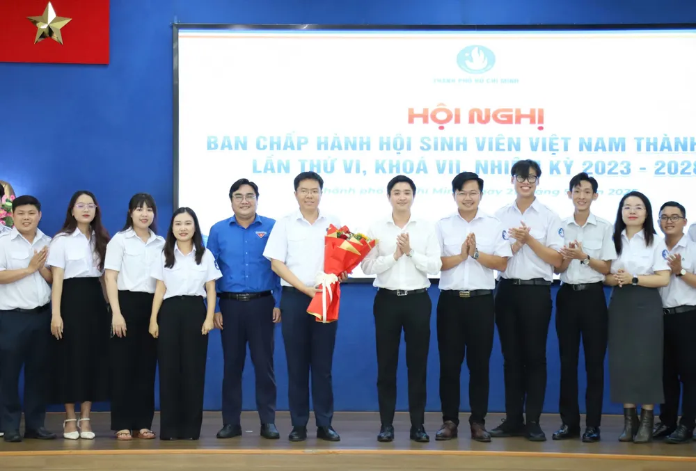 Đồng chí Nguyễn Đăng Khoa giữ chức Chủ tịch Hội Sinh viên Việt Nam TPHCM ảnh 2 z7035153815315_eb5d928d00f9183e935adf2abd9ffbbd.jpg