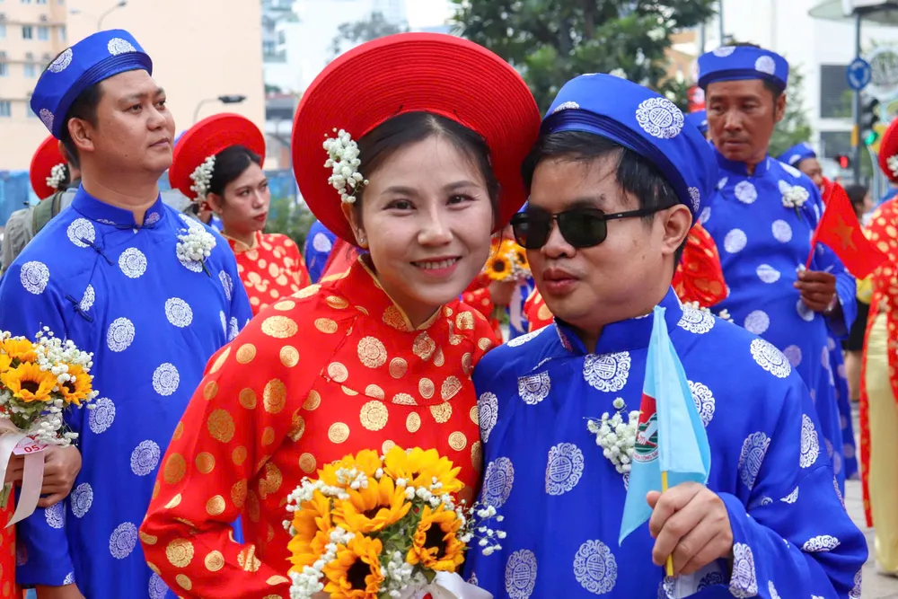 Chị Dương Thị Vạn Ngân nên duyên với anh Ngô Văn Cầm z7149936582068_ac6e6b07cf36c4de91ba2880aa127d08.jpg