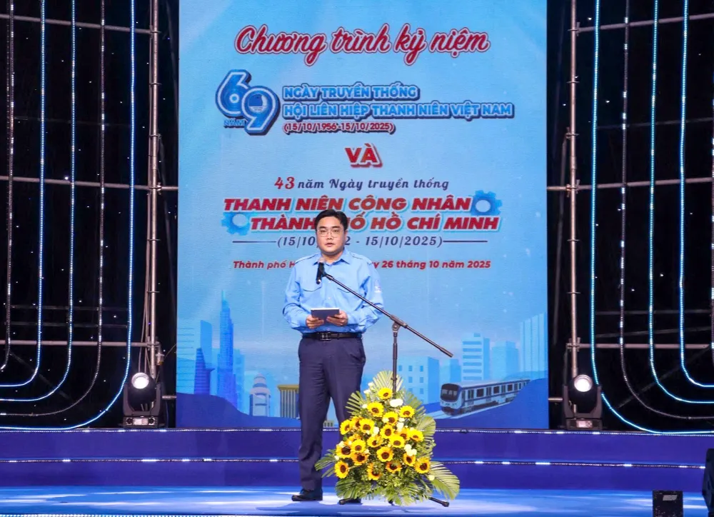 Đồng chí Ngô Minh Hải, Bí thư Thành Đoàn, Chủ tịch Hội LHTN Việt Nam TPHCM, phát biểu ôn truyền thống z7157972853044_985d69321d15bfded9316795b84eec7b.jpg