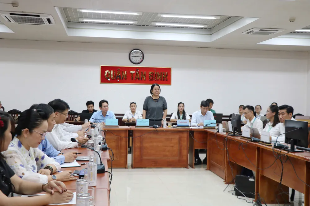 Giám đốc Trung tâm Chuyển đổi số TPHCM Võ Thị Trung Trinh trực tiếp điều hành buổi thử nghiệm 0e4d9595a06f14314d7e.jpg