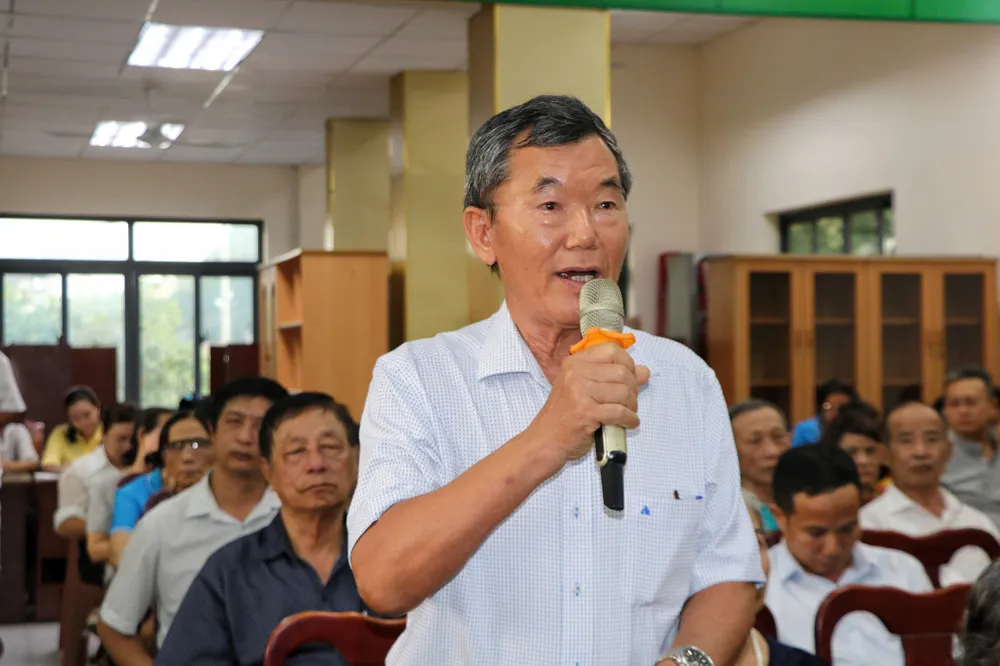 Cử tri nêu ý kiến tại hội nghị tiếp xúc de03fef37015c64b9f04.jpg