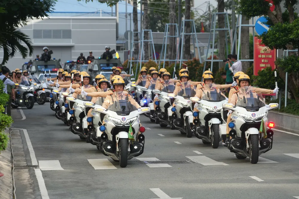 Lực lượng Công an TPHCM thể hiện khí thế và quyết tâm mạnh mẽ trong việc tấn công, trấn áp tội phạm. IMG_7139.jpeg