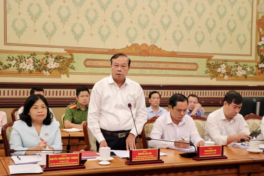 Đồng chí Nguyễn Văn Thọ, Ủy viên Ban Thường vụ Thành ủy, Phó Chủ tịch Thường trực UBND TPHCM phát biểu tại buổi khảo sát 9fdbe4653edab784eecb.jpg