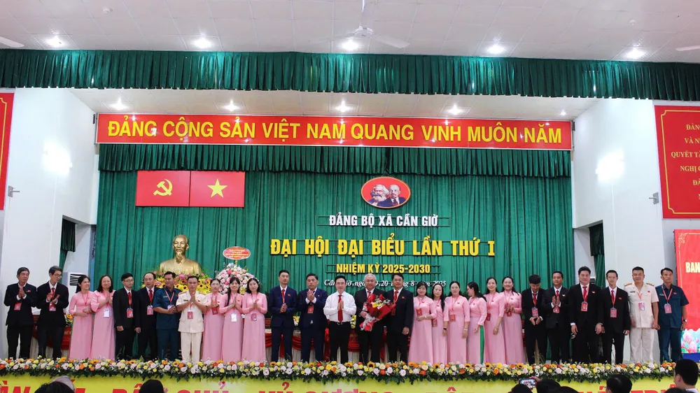 Ban Chấp hành Đảng bộ xã Cần Giờ gồm 27 đồng chí IMG_0114.jpeg
