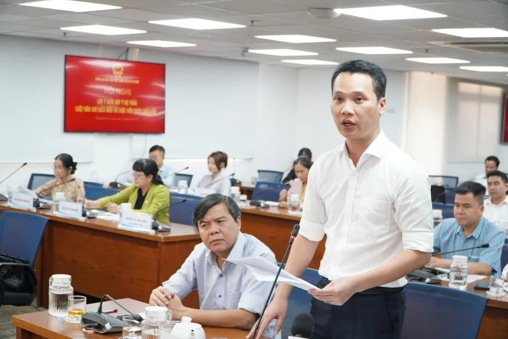 TS Nguyễn Xuân Thủy, Phó Chánh Văn phòng Thành ủy TPHCM nêu ý kiến 7b5f1854bc4936176f58.jpg