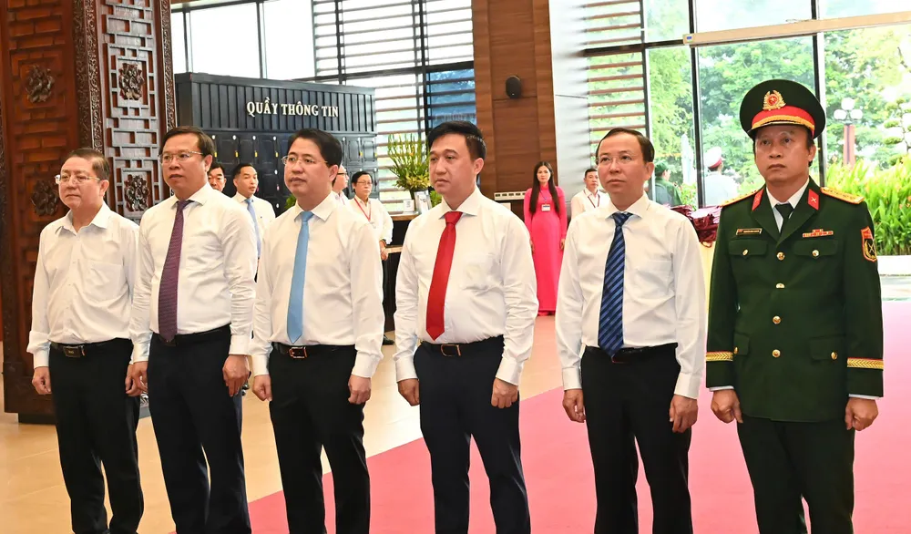 Đoàn đại biểu tại Bảo tàng Tôn Đức Thắng IMG_0523.jpeg