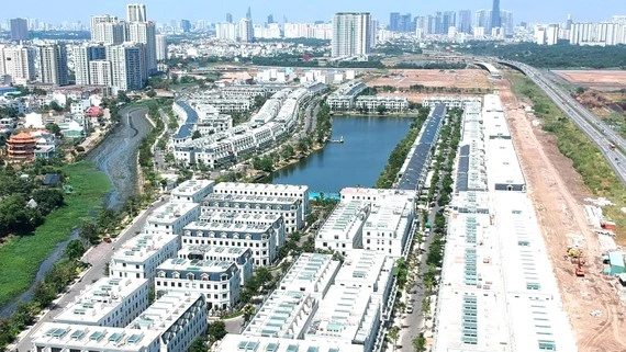Ngành bất động sản vẫn huy động vốn thuận lợi hơn các ngành khác ảnh 2 Ngành bất động sản vẫn huy động vốn thuận lợi hơn các ngành khác ảnh 2