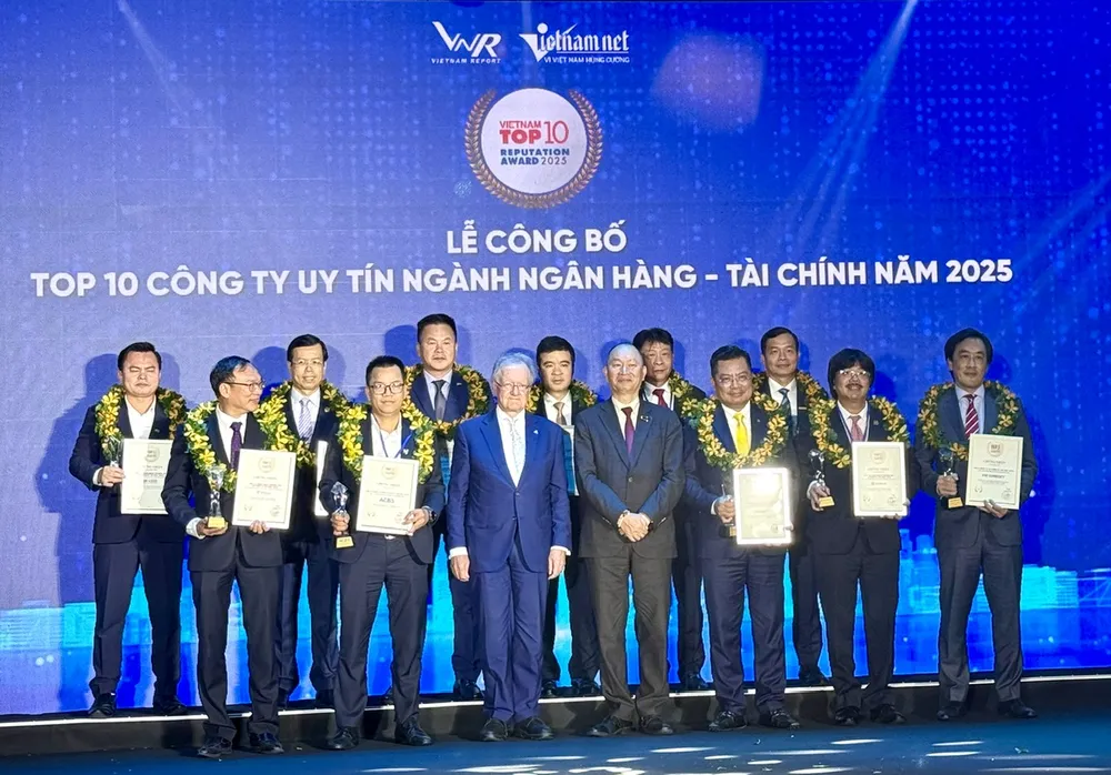 TOP 10 Công ty uy tín ngành Ngân hàng - Tài chính - Bảo hiểm - Công nghệ năm 2025 TOP 10 .jpg