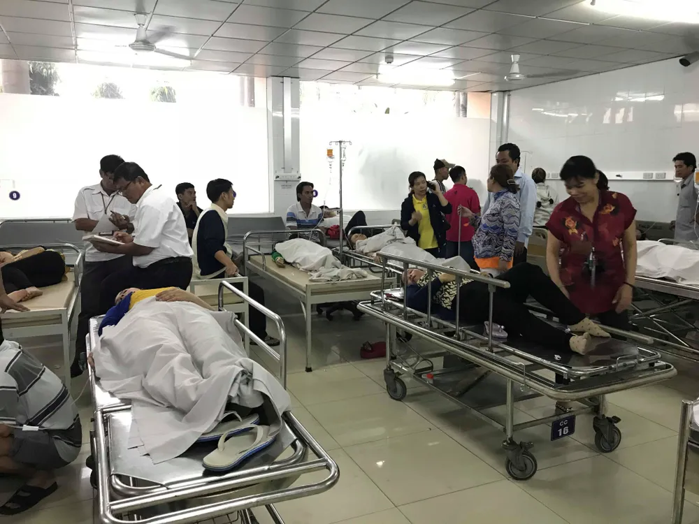 Hàng trăm công nhân ở Bình Dương nhập viện sau bữa ăn trưa  ảnh 2 Hàng trăm công nhân ở Bình Dương nhập viện sau bữa ăn trưa  ảnh 2