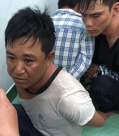 Bắt băng nhóm chuyên cướp giật, móc túi tại chợ hoa tết ảnh 1