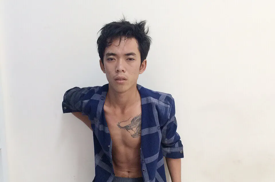 CSGT TPHCM tóm gọn nam thanh niên trộm tài sản trên phố ảnh 1