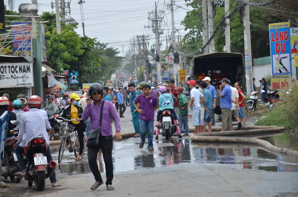 Cháy lớn tại công ty may mặc ở Hóc Môn, công nhân tháo chạy tán loạn ảnh 7