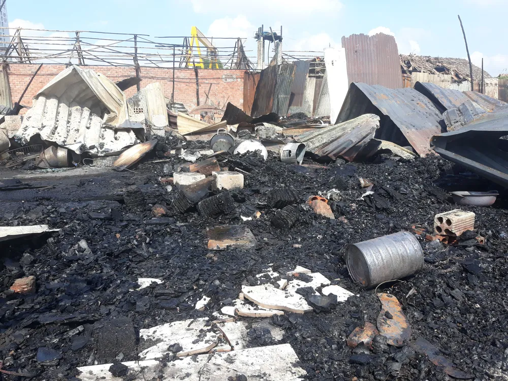 VIDEO: Hỏa hoạn thiêu rụi khu lán tạm của công nhân ảnh 13