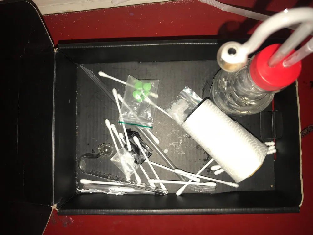  Kiểm tra khách sạn ở quận 5 phát hiện nhiều nam nữ phê ma túy ảnh 5