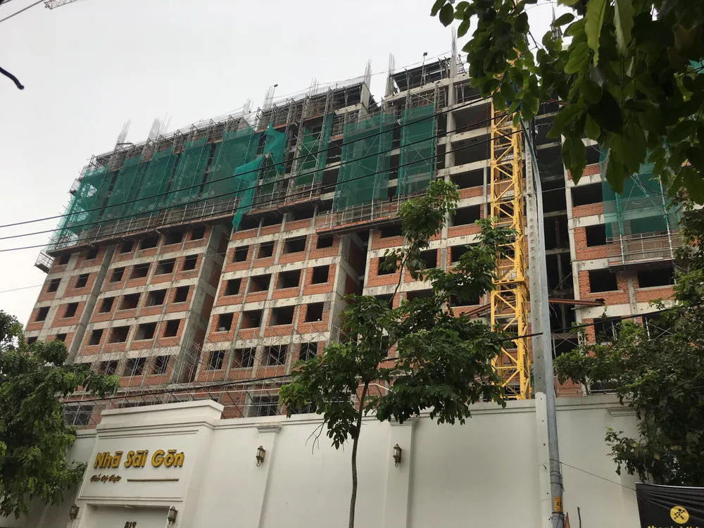 Rơi từ tầng 10 công trình Saigon Homes, 2 công nhân tử vong ảnh 1 Rơi từ tầng 10 công trình Saigon Homes, 2 công nhân tử vong ảnh 1
