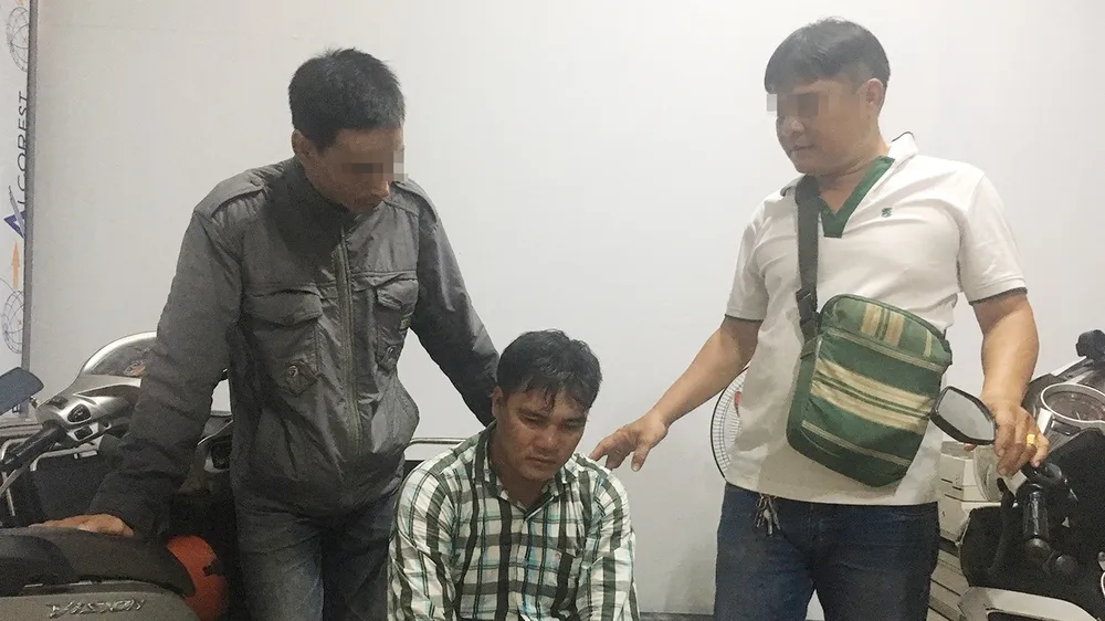 Nghi phạm sát hại nữ chủ quán cà phê cướp tài sản đầu thú ảnh 2  Nghi phạm sát hại nữ chủ quán cà phê cướp tài sản đầu thú ảnh 2