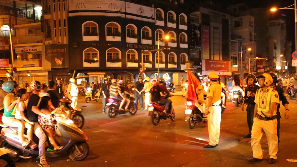 “Đi bão” sau trận đấu Việt Nam - Mailaysia, 84 trường hợp bị xử phạt ảnh 6 “Đi bão” sau trận đấu Việt Nam - Mailaysia, 84 trường hợp bị xử phạt ảnh 6