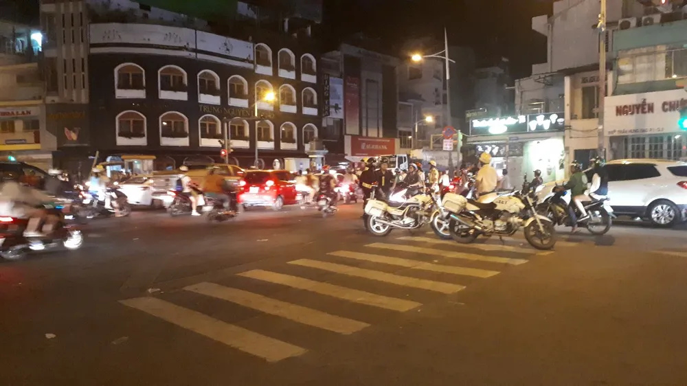 “Đi bão” sau trận đấu Việt Nam - Mailaysia, 84 trường hợp bị xử phạt ảnh 3 “Đi bão” sau trận đấu Việt Nam - Mailaysia, 84 trường hợp bị xử phạt ảnh 3