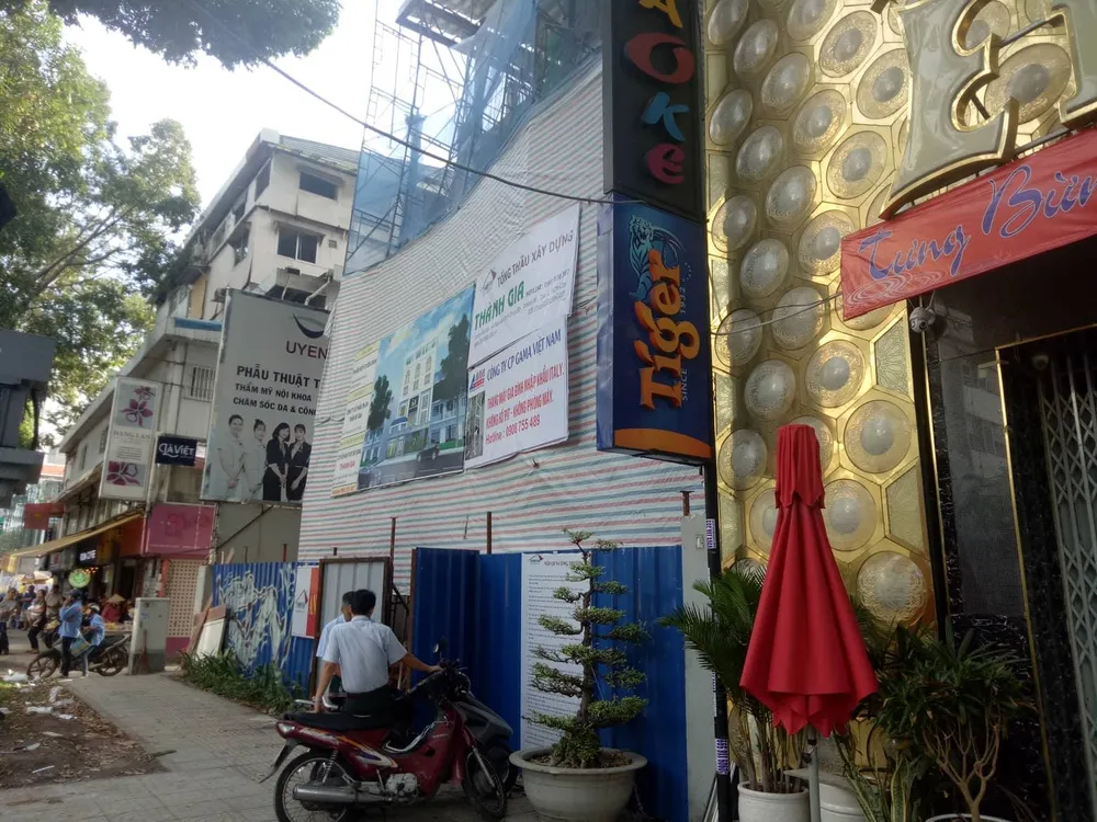  Sập công trình ở trung tâm TPHCM, 3 người thương vong ảnh 2