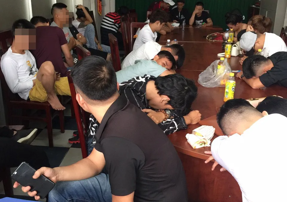  Kiểm tra quán bar Phượng Lâm phát hiện nhiều “dân chơi” dương tính chất ma tuý ảnh 2