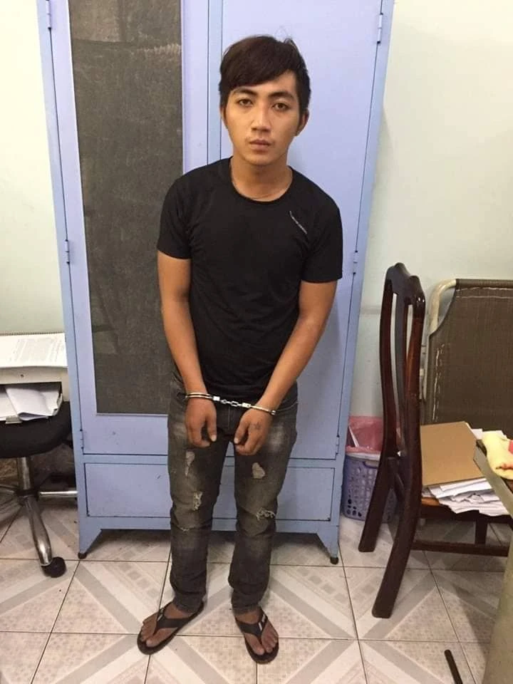 Bắt thanh niên dùng roi điện khống chế tài xế GrabBike cướp tài sản ảnh 1 Bắt thanh niên dùng roi điện khống chế tài xế GrabBike cướp tài sản ảnh 1