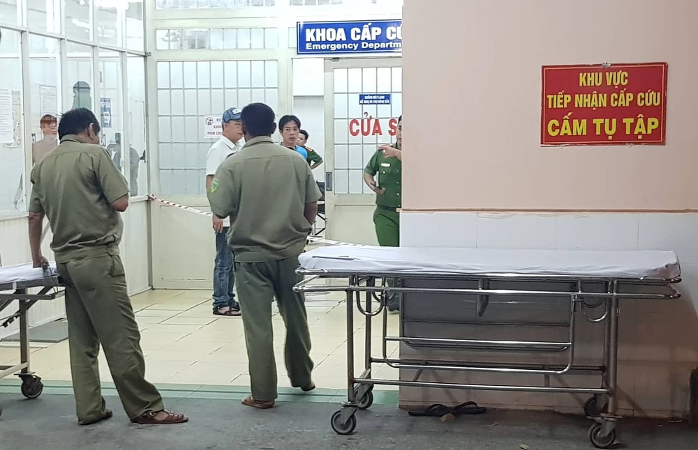 Nghi án người đàn ông nổ súng tự sát ở Bệnh viện Trưng Vương ảnh 1 Nghi án người đàn ông nổ súng tự sát ở Bệnh viện Trưng Vương ảnh 1