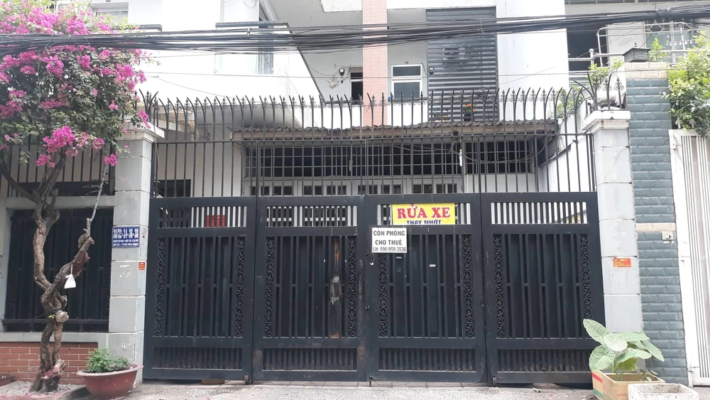 Rơi thang máy, 1 người chết, 2 người bị thương ảnh 1 Rơi thang máy, 1 người chết, 2 người bị thương ảnh 1