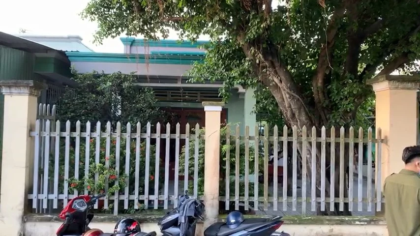 Phá sòng bạc do "quý bà" cầm đầu, quy tụ nhiều đối tượng mang tiền án, tiền sự ở huyện Củ Chi ảnh 1 Phá sòng bạc do "quý bà" cầm đầu, quy tụ nhiều đối tượng mang tiền án, tiền sự ở huyện Củ Chi ảnh 1