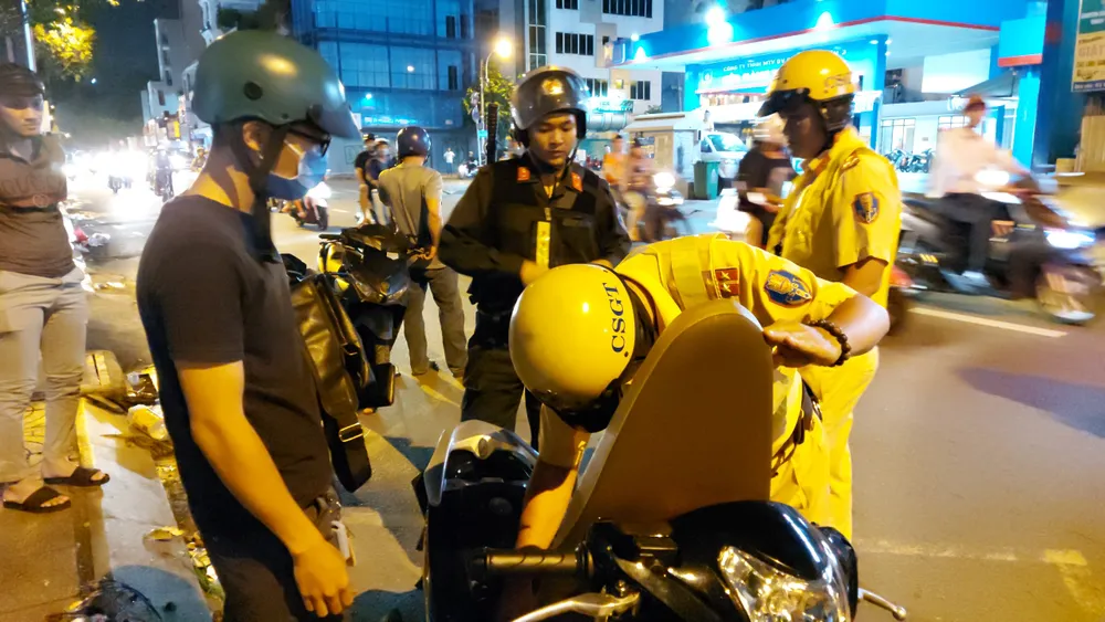 Giải tán kịp thời 370 xe máy tụ tập đua xe gây rối trật tự ở TPHCM ảnh 1 Giải tán kịp thời 370 xe máy tụ tập đua xe gây rối trật tự ở TPHCM ảnh 1